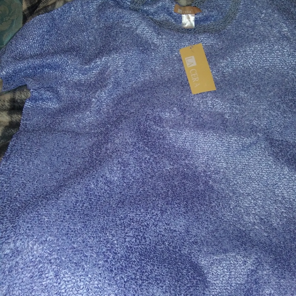 Blue short sleeved